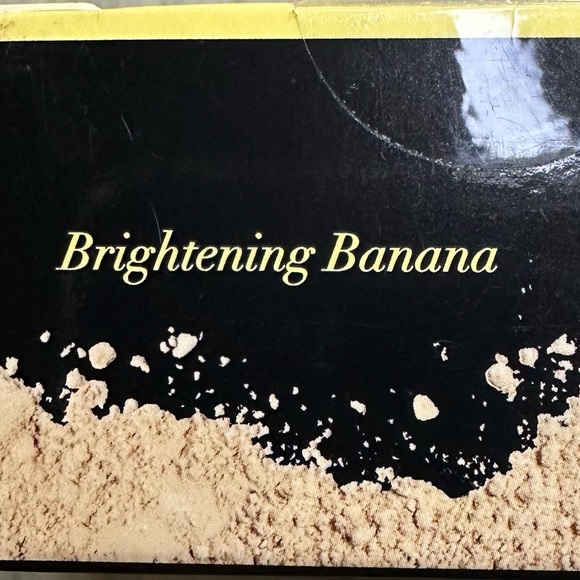 HD Flawless setting powder brightening banana - Picture 4 of 11